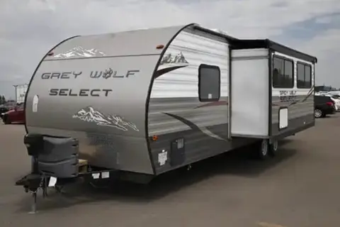 John & Nicole’s Forest River Grey Wolf 28BH Travel Trailer