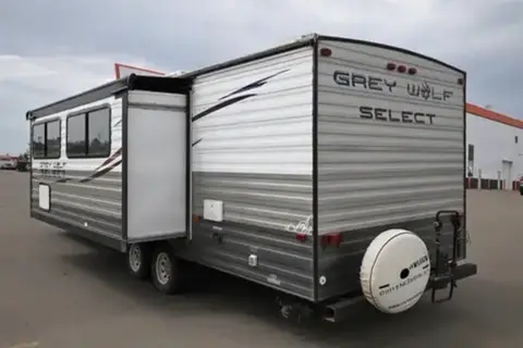 John & Nicole’s Forest River Grey Wolf 28BH Travel Trailer