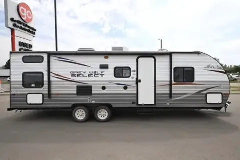 John & Nicole’s Forest River Grey Wolf 28BH Travel Trailer