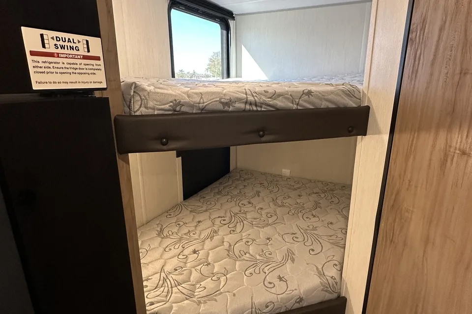 2025 Cherokee 17JWBL Black Label by RV Phoenix LLC