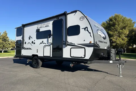 2025 Cherokee 17JWBL Black Label by RV Phoenix LLC