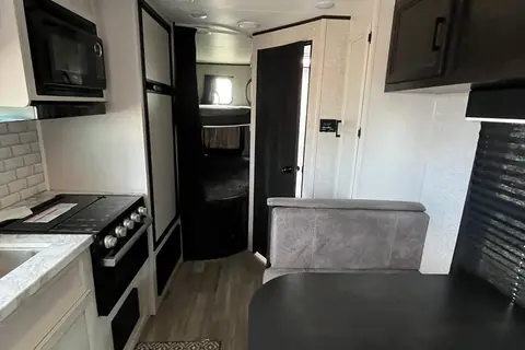 Gustavo's Jayco Jayco jay flight slx8 Travel Trailer