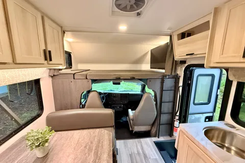 Family&Pet Friendly - 2024 Forest River SUNSEEKER 2250