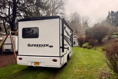 Family&Pet Friendly - 2024 Forest River SUNSEEKER 2250