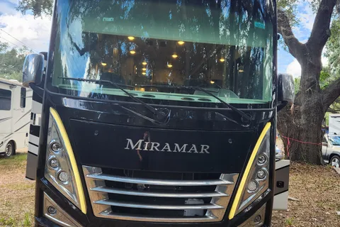 2023 CONVENIENT & EASY TO DRIVE RV!!! MIRAMAR...