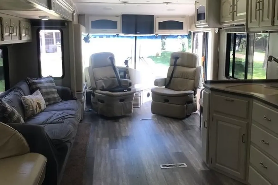 Tossie's Damon escaper 4076 Class A