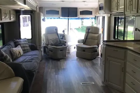 Tossie's Damon escaper 4076 Class A
