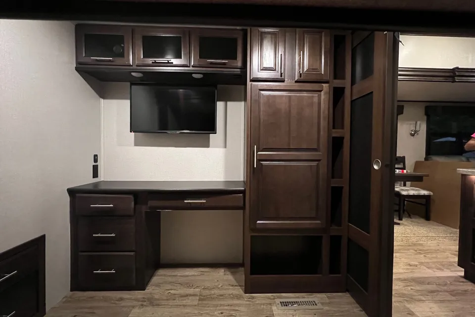 Sunflower RV Rentals Jayco Northpoint Fifth Wheel