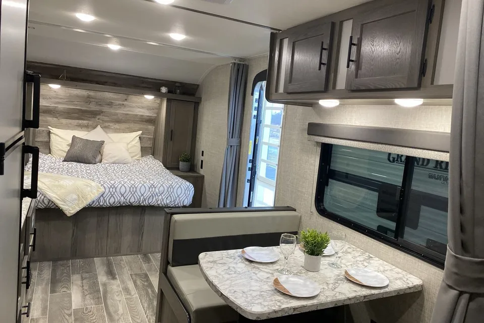 Caledonia's 2022 Grand Design 25bh Travel Trailer