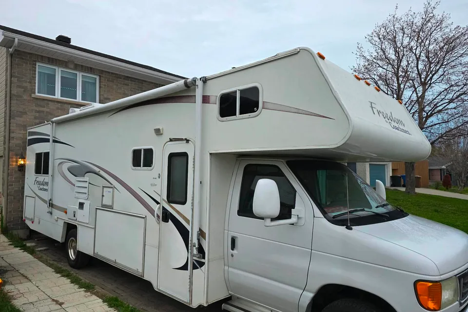 Le béluga - Coachmen Ford Classe C 31'
