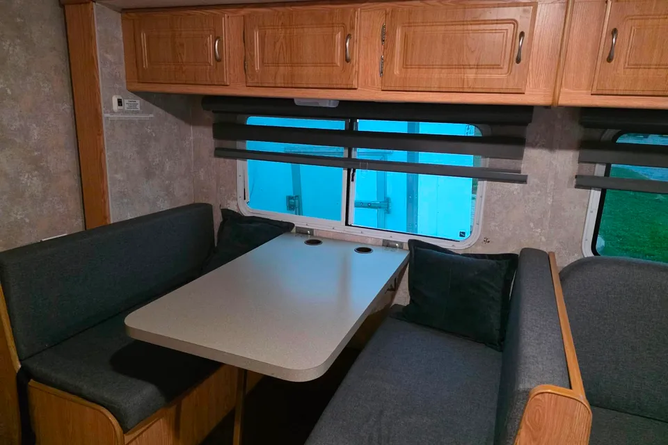 Le béluga - Coachmen Ford Classe C 31'