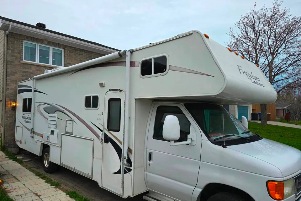 Le béluga - Coachmen Ford Classe C 31'