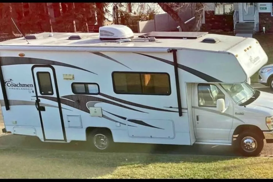 Coachmen 2010 Ford  Class C