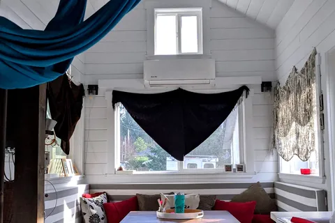"Radio Café" - Tiny House