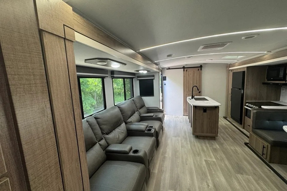 2024 Grand Design Imagine *Bunkhouse*