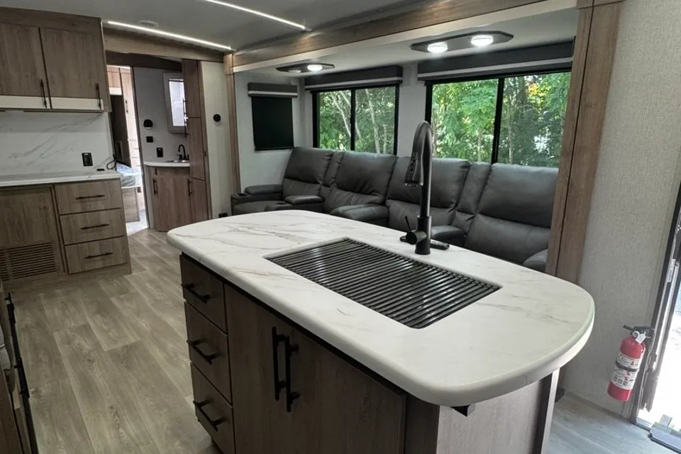 2024 Grand Design Imagine *Bunkhouse*