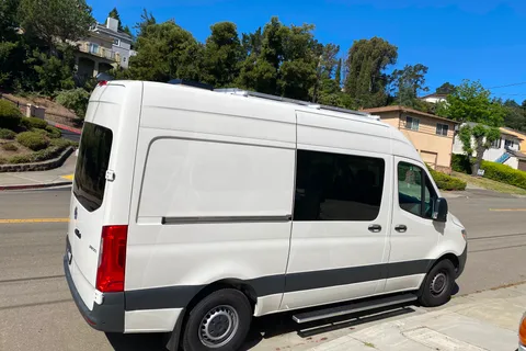 Mercedes Sprinter 2021 Class B (SIERRA)