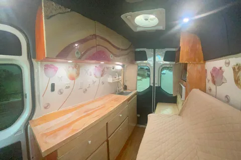 Mercedes Sprinter 2021 Class B (SIERRA)