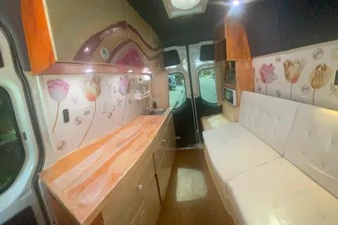 Mercedes Sprinter 2021 Class B (SIERRA)