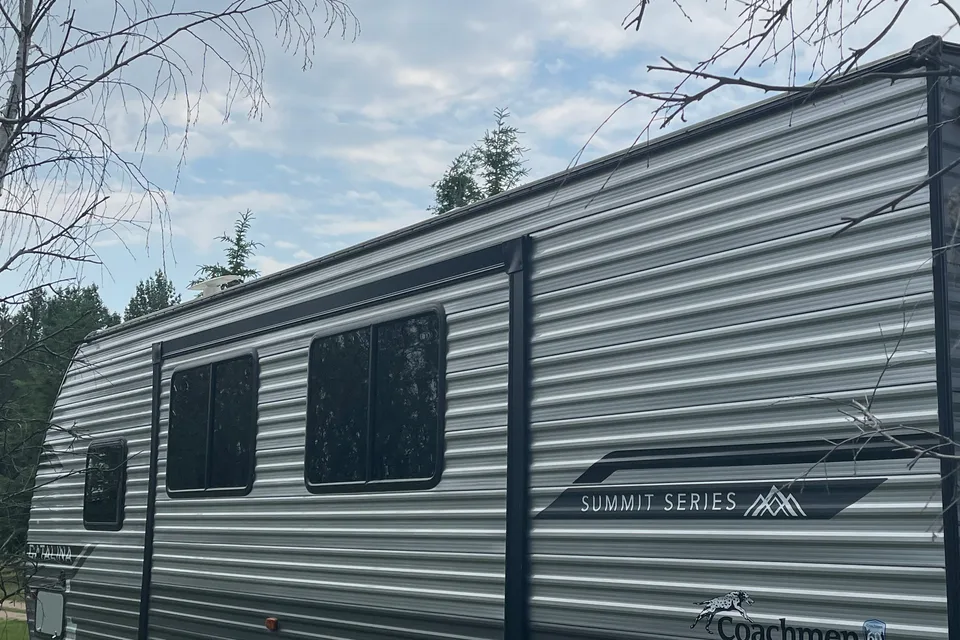 Jessie's Coachmen Summit Series Travel Trailer