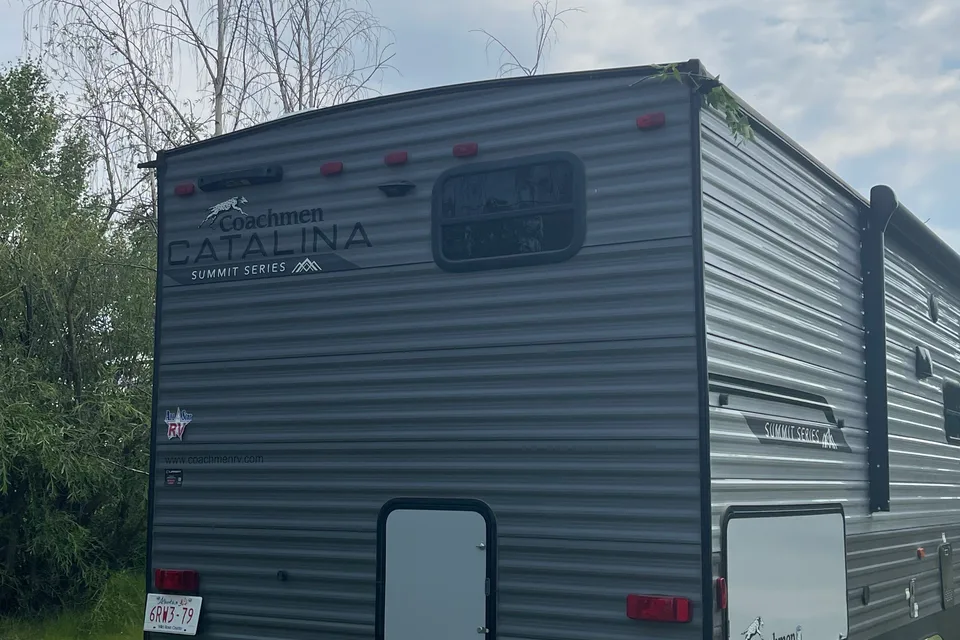 Jessie's Coachmen Summit Series Travel Trailer