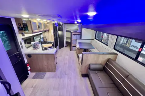 Spacious Bunkhouse - Sleeps 9 - Cherokee Grey Wolf 26KF Travel Trailer