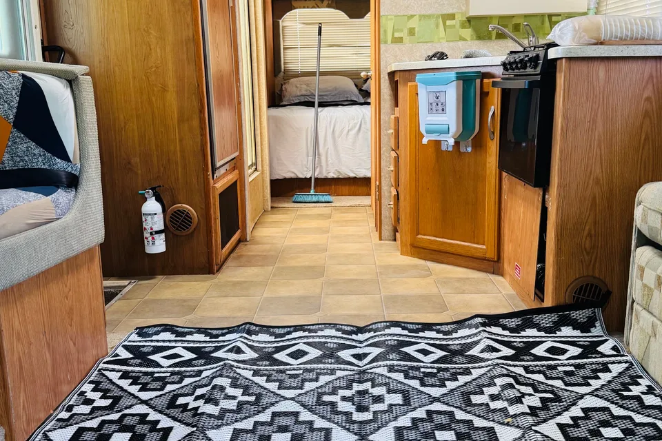🔥Super fun road trip with 5 ⭐️Motor-home🔥