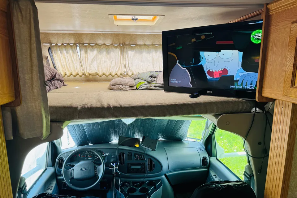 🔥Super fun road trip with 5 ⭐️Motor-home🔥