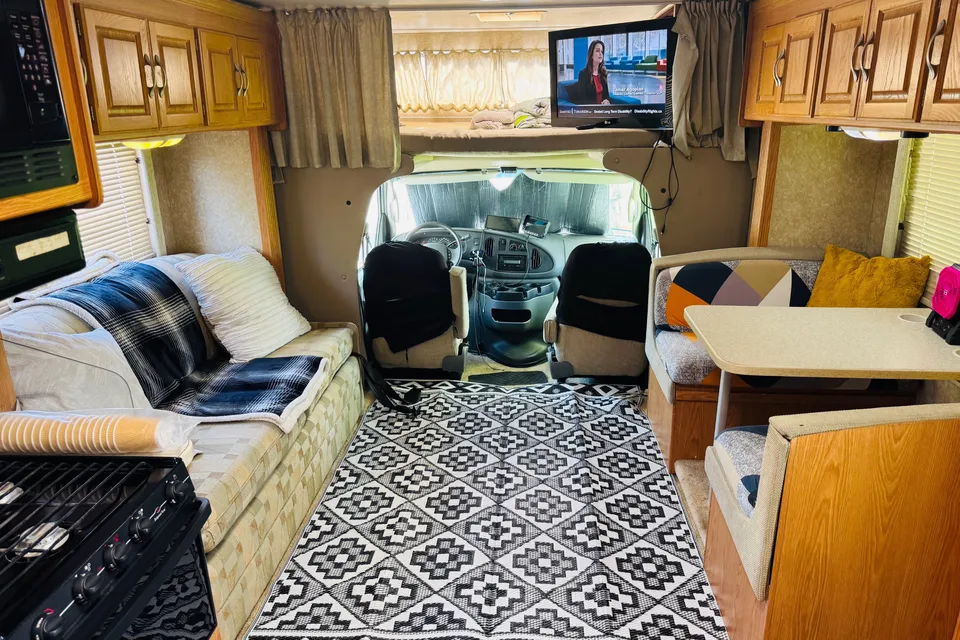 🔥Super fun road trip with 5 ⭐️Motor-home🔥