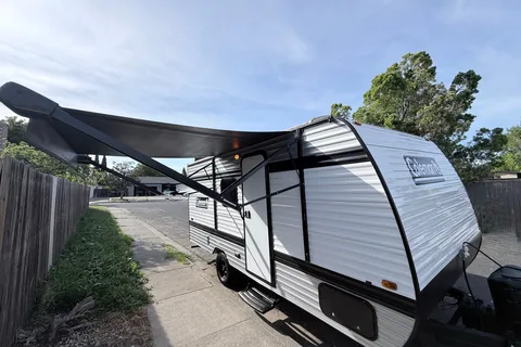 Jay's Coleman 17B Travel Trailer