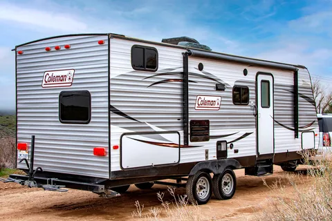 Family Fun Rv Rentals Way of Life's Dutchmen Coleman Lantern - 2 room bunkbed Travel Trailer LC1