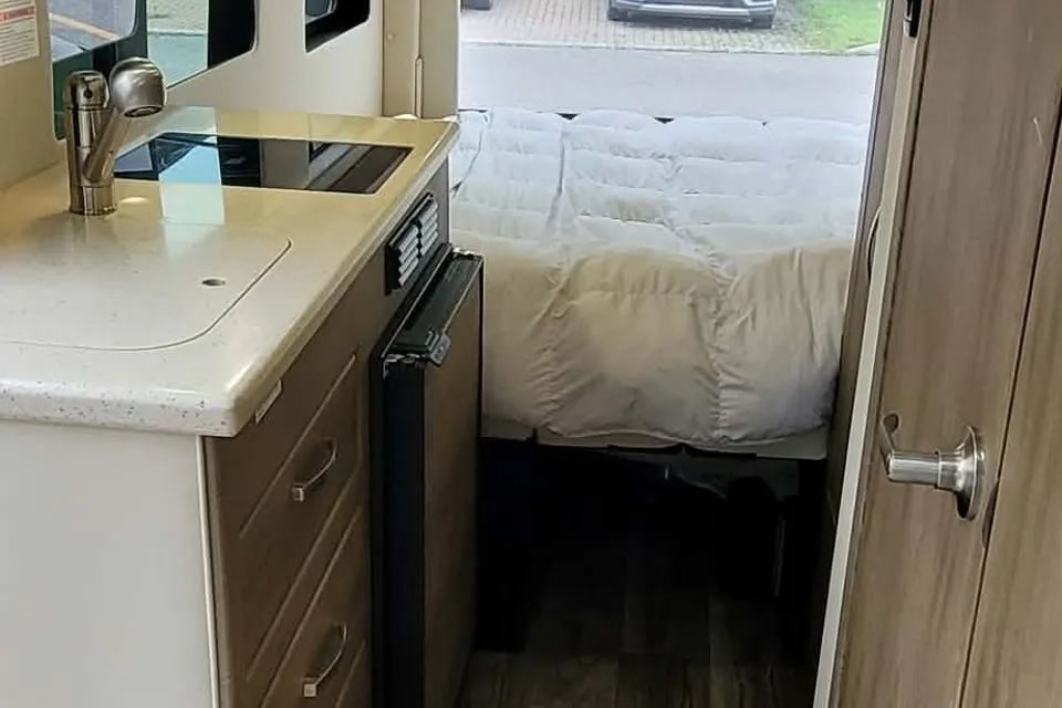 Ram legend promaster 2024 Class B