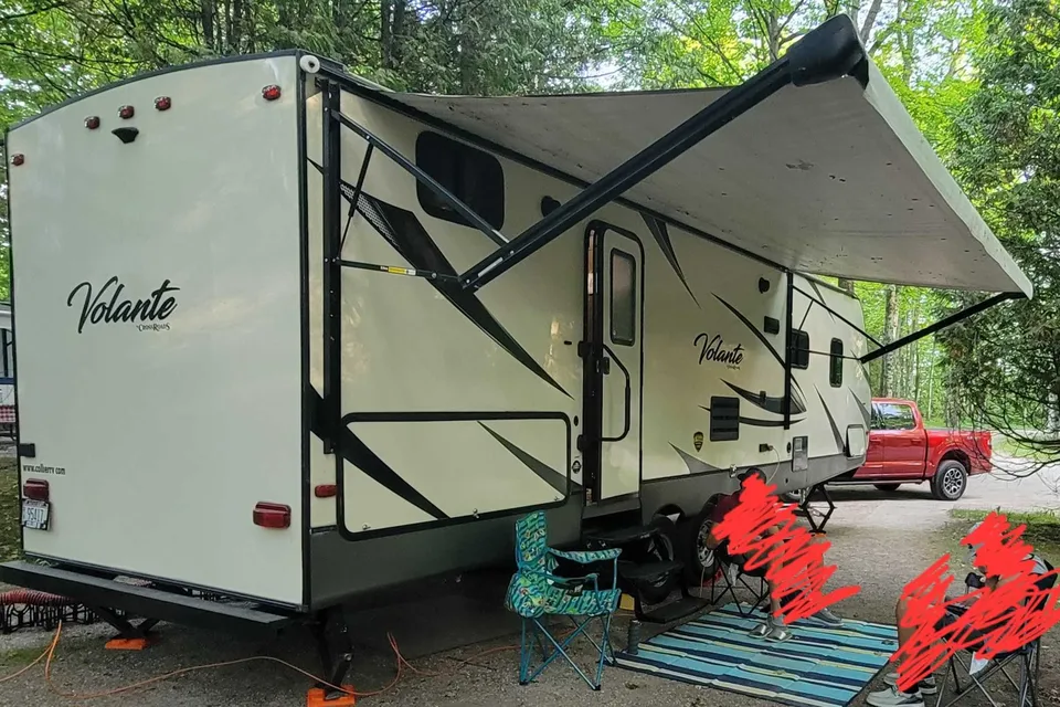 David 's Crossroads Volante Travel Trailer