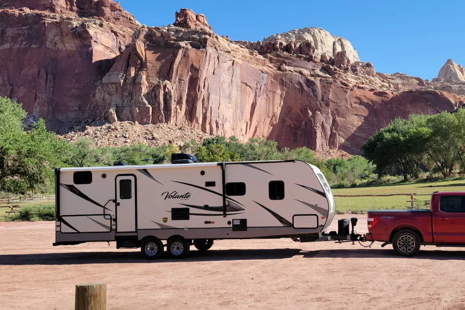 David 's Crossroads Volante Travel Trailer