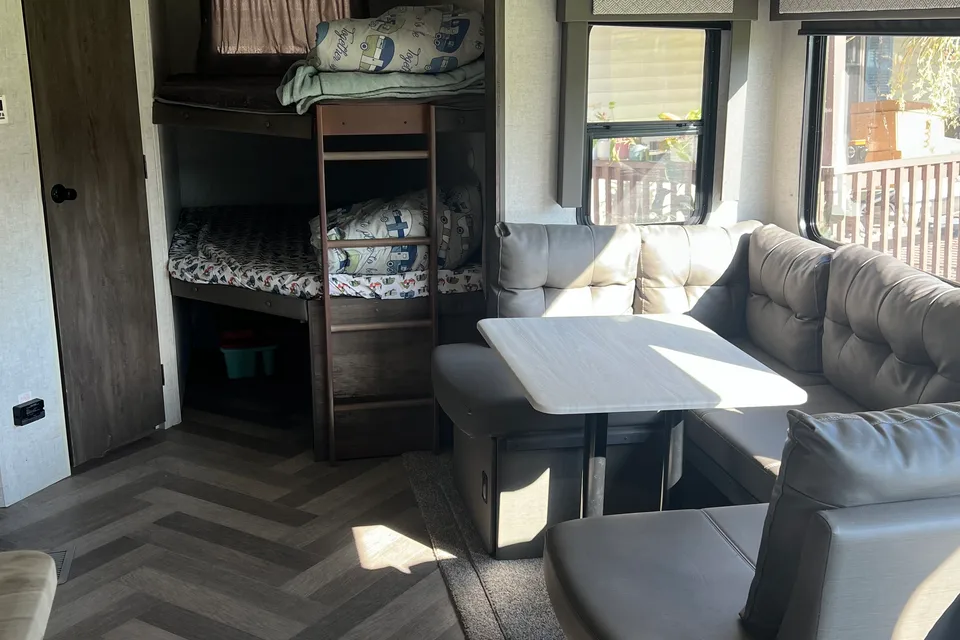 Forest River 26dbud Travel Trailer
