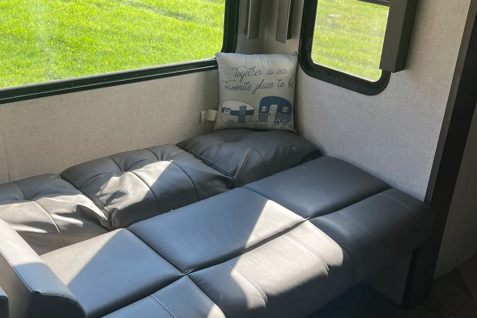 Forest River 26dbud Travel Trailer