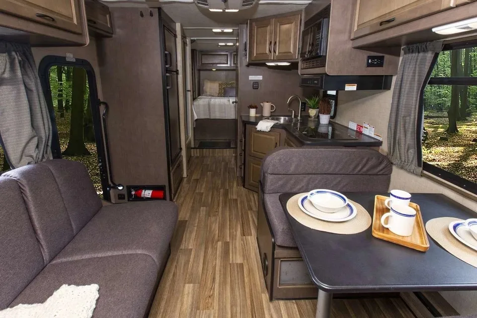 I&F's Thor Motor Coach Majestic 28A Class C