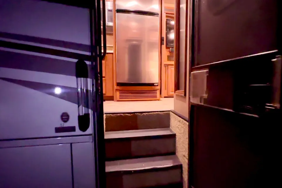 Thor Challenger motor home with great living area