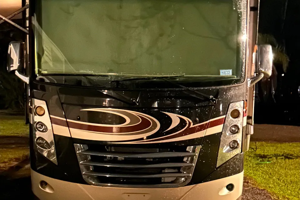 Thor Challenger motor home with great living area
