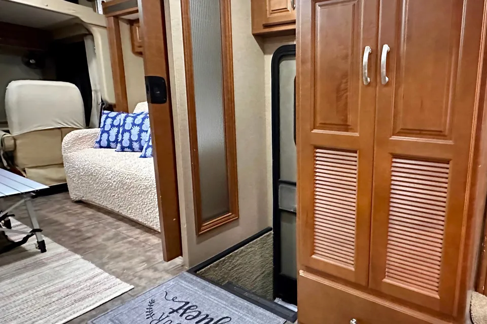 Thor Challenger motor home with great living area