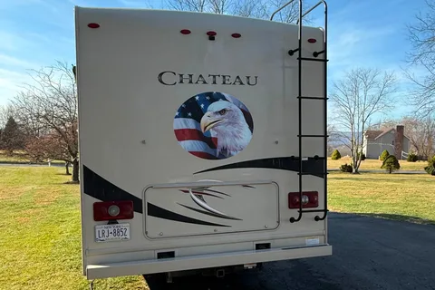 Touch Down Chateau