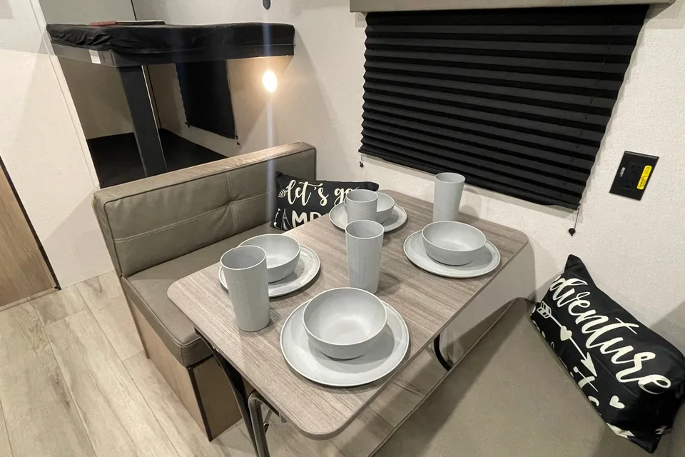 Ed's Keystone Coleman 17b Travel Trailer