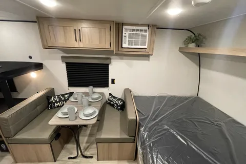 Ed's Keystone Coleman 17b Travel Trailer