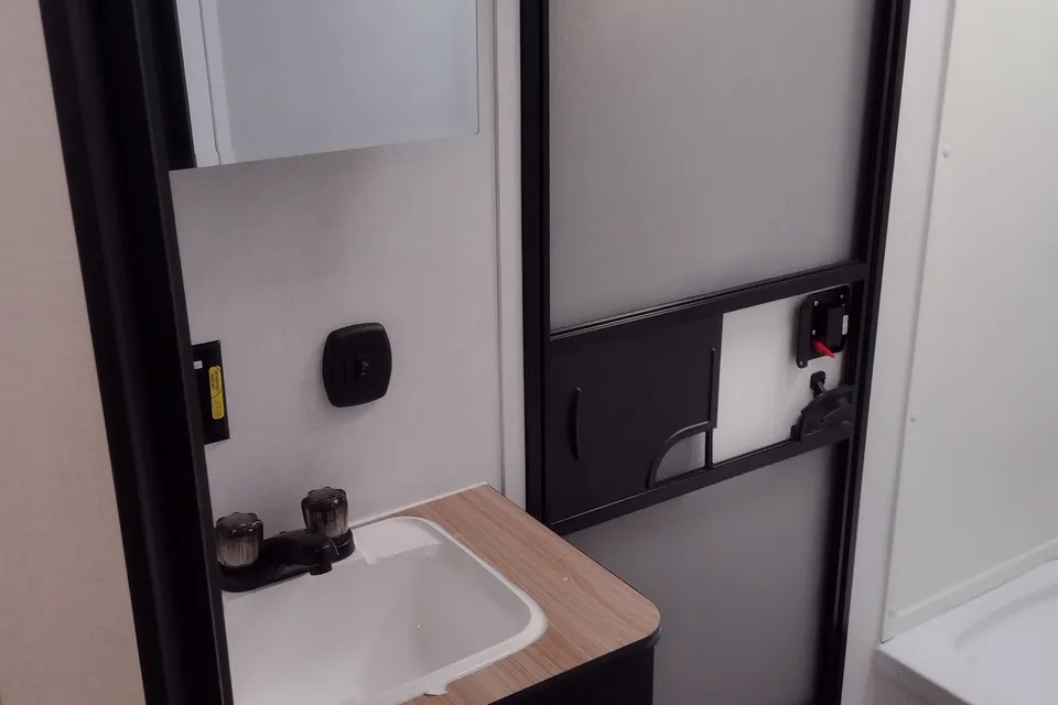 Springdale w/ Bunks: No Prep fee: Fully Equipped: Delivery Available ($85)