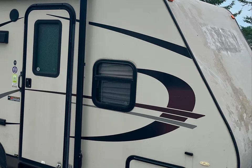 Derekl's Golf Matrix 821 Travel Trailer