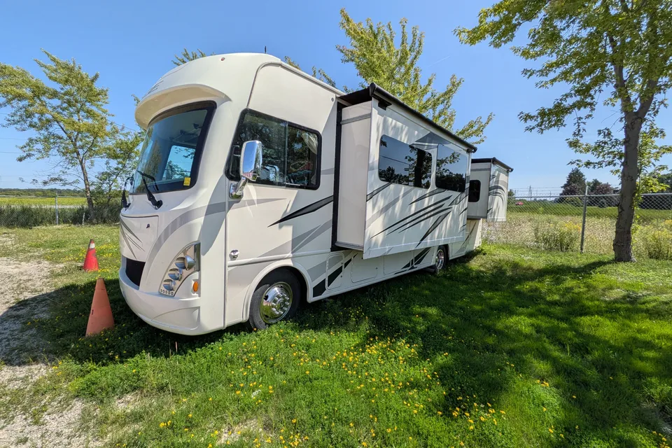 Jamie's Thor Motor Coach ace Class A