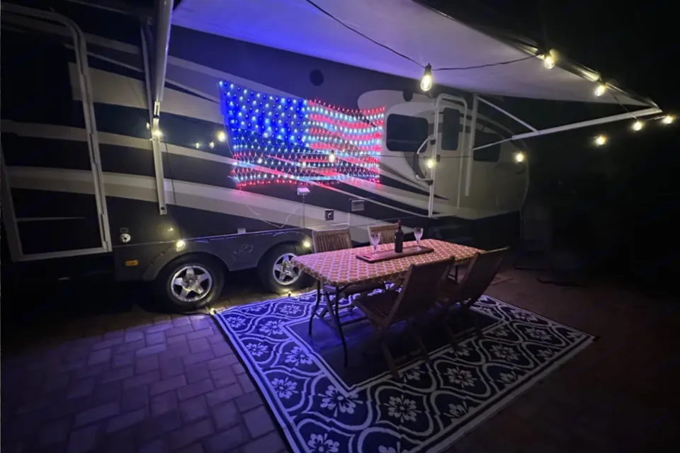 Rolling Retreat, Keystone Bullet Premier 31 BHPR Travel Trailer