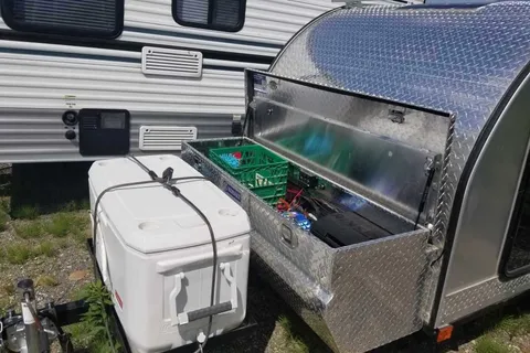 Diamond, The Honest Little Trailer