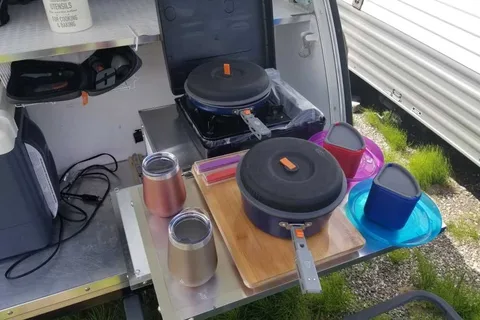 Diamond, The Honest Little Trailer
