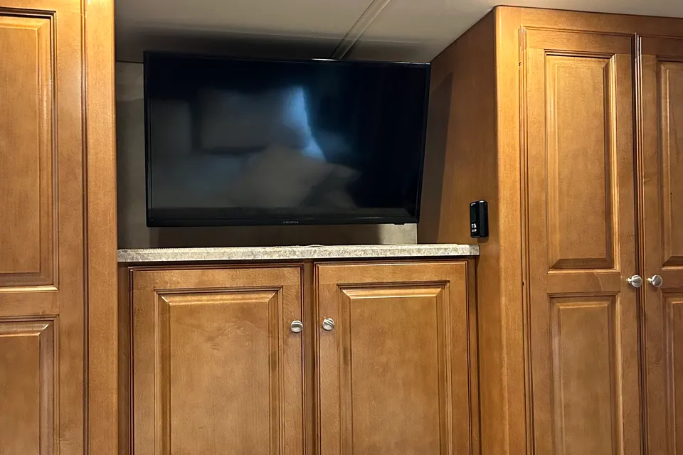 Swans Winnebago VISTA 35F LX Class A